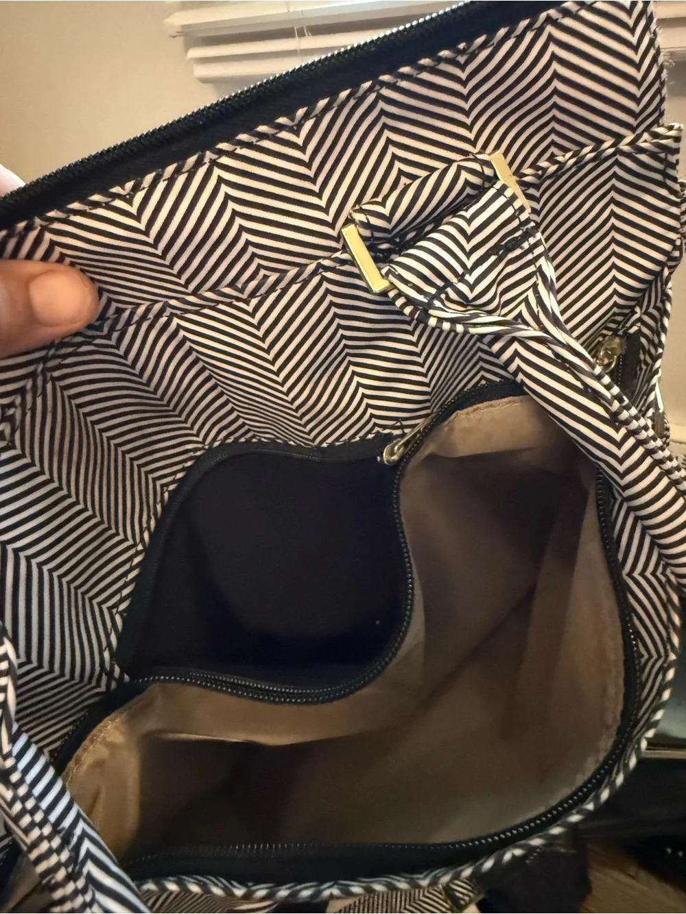 Ju-Ju-Be Herringbone Chevron Diaper Bag - Black & White